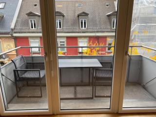 2BR flat in the city center - West 12 - Zurigo - 3