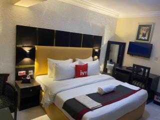 Aotel Hotels & Suites - Ojota - 1