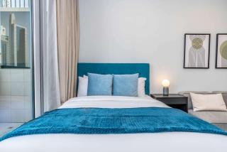 Silkhaus newly furnished studio facing DIFC with pool and gym access - Dubai - 1