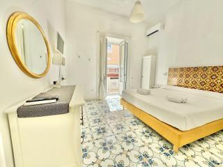 Camerelle 7, Domus Letteraria - 6