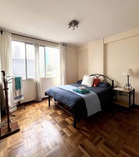 Departamento soleado y acogedor en el mejor barrio de la ciudad - La Paz - 1