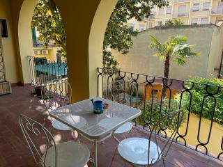 Elena's Apt with Lodge, near the Center - Florence - 3