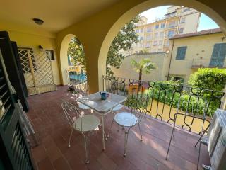 Elena's Apt with Lodge, near the Center - Florence - 9