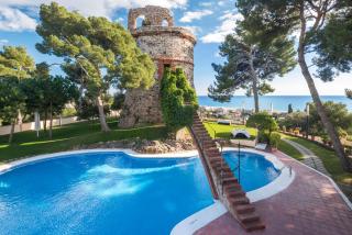 Gran Hotel Rey Don Jaime - Castelldefels - 0