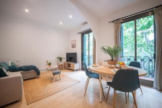 One Bedroom Apartment in Carrer Aragó - Barcelone - 0