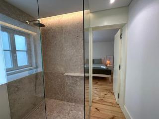 Suite in Cozy Apartment in Chiado in Shared House - Lissabon - 2