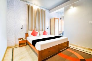 Collection O Hotel Urban Stays - 9