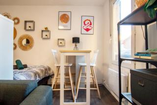 Studio "Le Nid Douillet" - Tout Confort à Proximité de la Gare - Tram à 5 min - 2