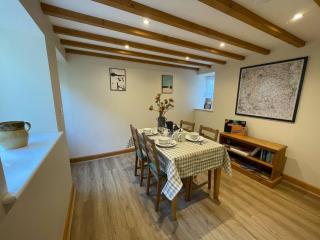 Pass the Keys Station House Quaint Cottage for 4 & Furry Friends - Hulme End - 9
