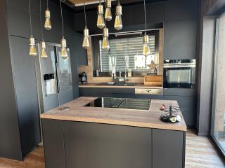 BONDA Ranch Houses - - 4