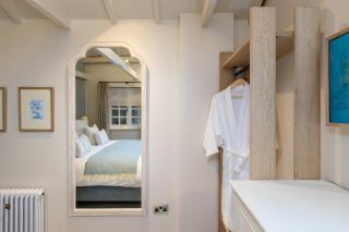 The Blue Pigeons Hotel and Restaurant - 1