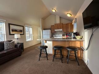 Baby Bear Cabin - West Yellowstone - 9