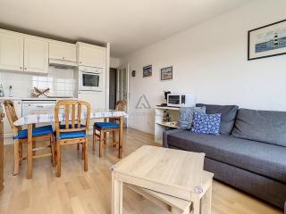 Appartement 2 chambres proche mer et centre, parking inclus - FR-1-236-66 - 8
