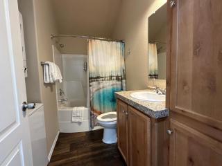 Baby Bear Cabin - West Yellowstone - 3