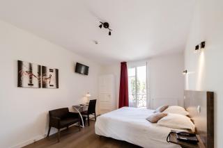 LOGIS HOTEL - Le Petit Bellon - Senlis - 2