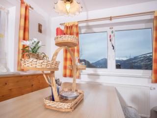 Apartment Klocker by Interhome - Hainzenberg - 2