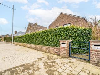 Apartment Zeelucht with private garden by Interhome - De Haan - 4