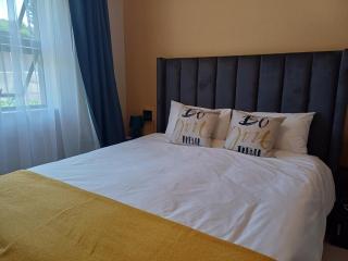 Oakway Guest Suite 2 Beds 1Bath Aircon Kitchen Private - 4