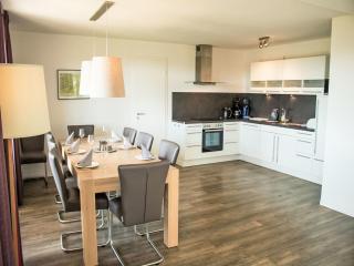 Apartment Blick ins Grüne by Interhome - 8