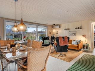 Holiday Home Lutz - 750m to the inlet by Interhome - 8