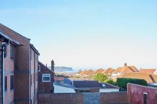 Host & Stay - The Parade View - Whitby - 7