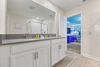 2869 Epic Mega Home at Storey Lake 7DB - 7