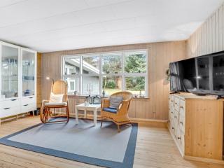 Holiday Home Oddi - 500m from the sea by Interhome - 1