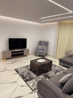 LUXURY HOTEL APARTMENT 2bedroom front of City Stars - 2