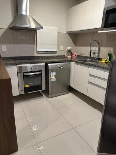 Departamento 2 Dormitorios en edificio de alta categoría, cerca de todo - Asunción - 2