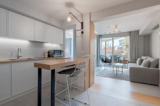 Aphrodite - Luxenia Suites - 1