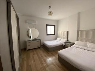 Newly Renovated 3100 sqft in the heart of Nasr City - Cairo - 6