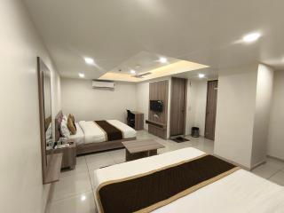 Hotel Shree Ji - Ahmedabad - 9