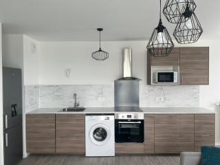 Logement Spacieux A 2 Chambres, Acces Facile Aeroport CDG et Paris - Villiers-le-Bel - 2