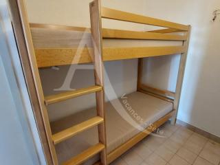Studio cabine 4 personnes vue jardin dans residence avec piscine - 1