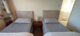 Sheffield Meadowhall work or leisure off road parking with CCTV - Sheffield - 2