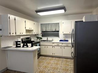 SHARED room for MEN - Tropical Room - Bunk 2 - 7