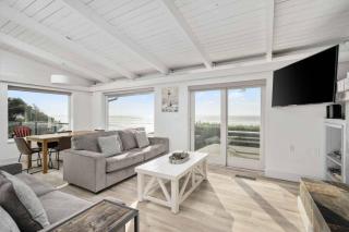 Moonstruck Beach House - Lincoln City - 3