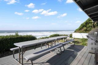 Moonstruck Beach House - 2