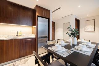 Luxe 1BR with Full Burj Views and Dubai Mall Access - 3