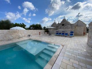 Trullo Mandorlo - Martina Franca - 1
