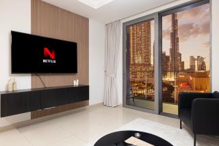 Luxe 1BR with Full Burj Views and Dubai Mall Access - 6