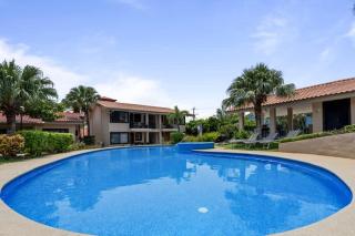2-BD Condo with Pool Walk to Beach - Coco - 7