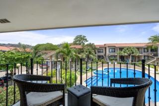 2-BD Condo with Pool Walk to Beach - Coco - 8