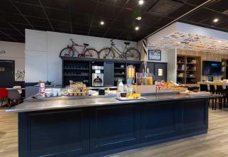 B&B HOTEL Orléans Centre Foch - Orléans - 1