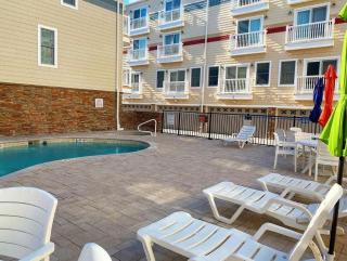 Poolside Getaway on Beach Block! - Seaside Heights - 5