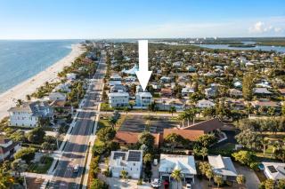 Anchors Away - Pool Home Across Street from Beach with Private Access - Fort Myers Beach - 7