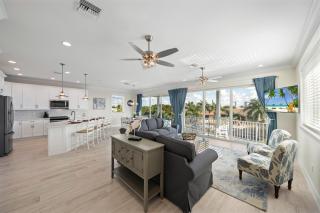 Anchors Away - Pool Home Across Street from Beach with Private Access - Fort Myers Beach - 6