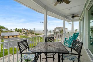 Anchors Away - Pool Home Across Street from Beach with Private Access - Fort Myers Beach - 1