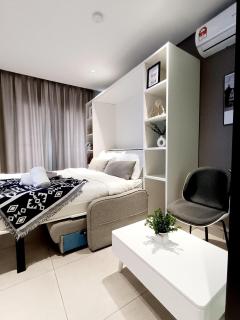 10 min To Subang Airport Free Wifi Studio Condo2 - 1
