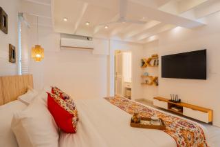 ELIVAAS House of Neptune - 3 BHK Villa with Terrace & Gazebo on the Beach - Morjim - 1